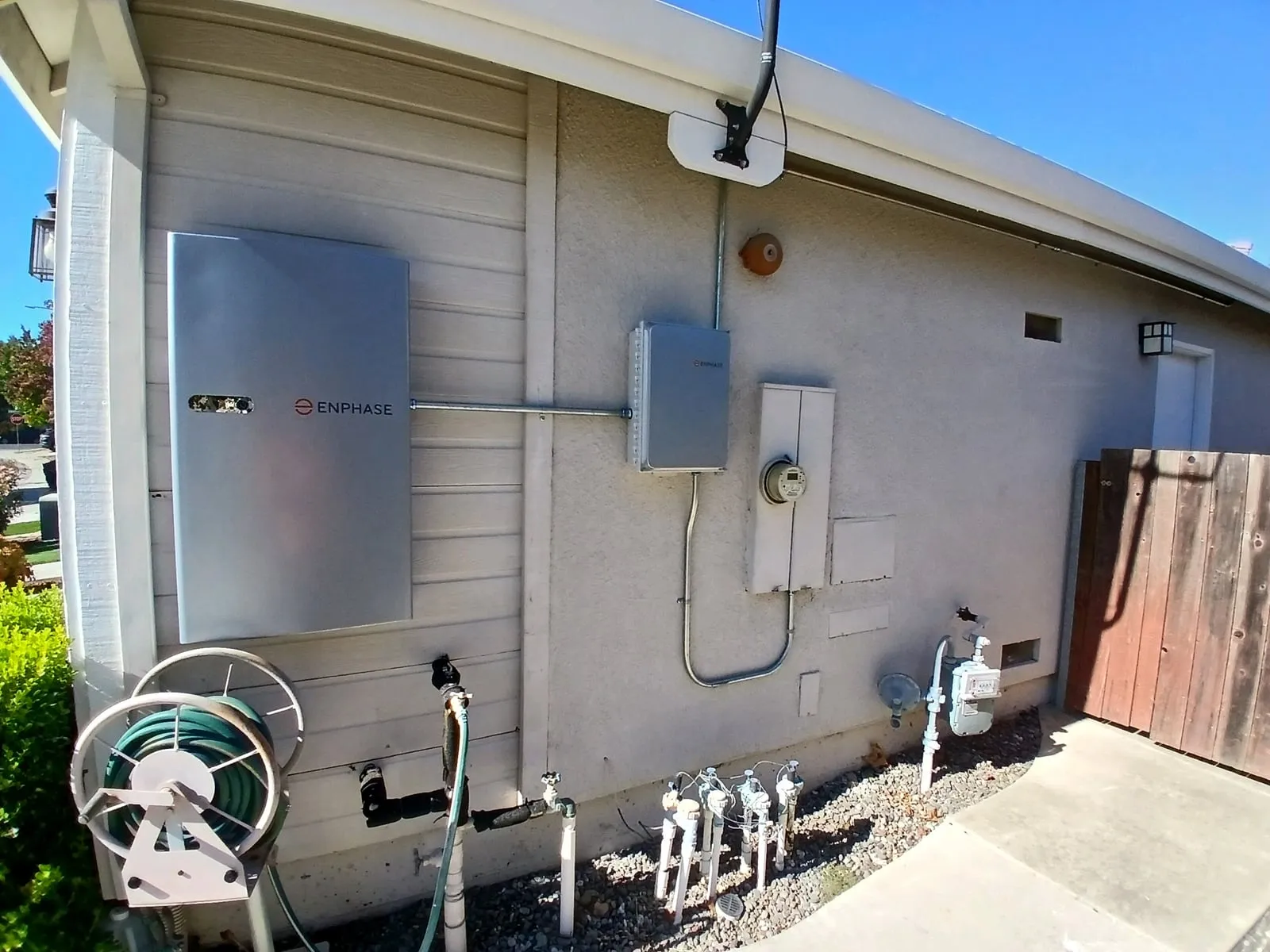 A completed Westhaven battery and inverter installation in Yuba City, California.